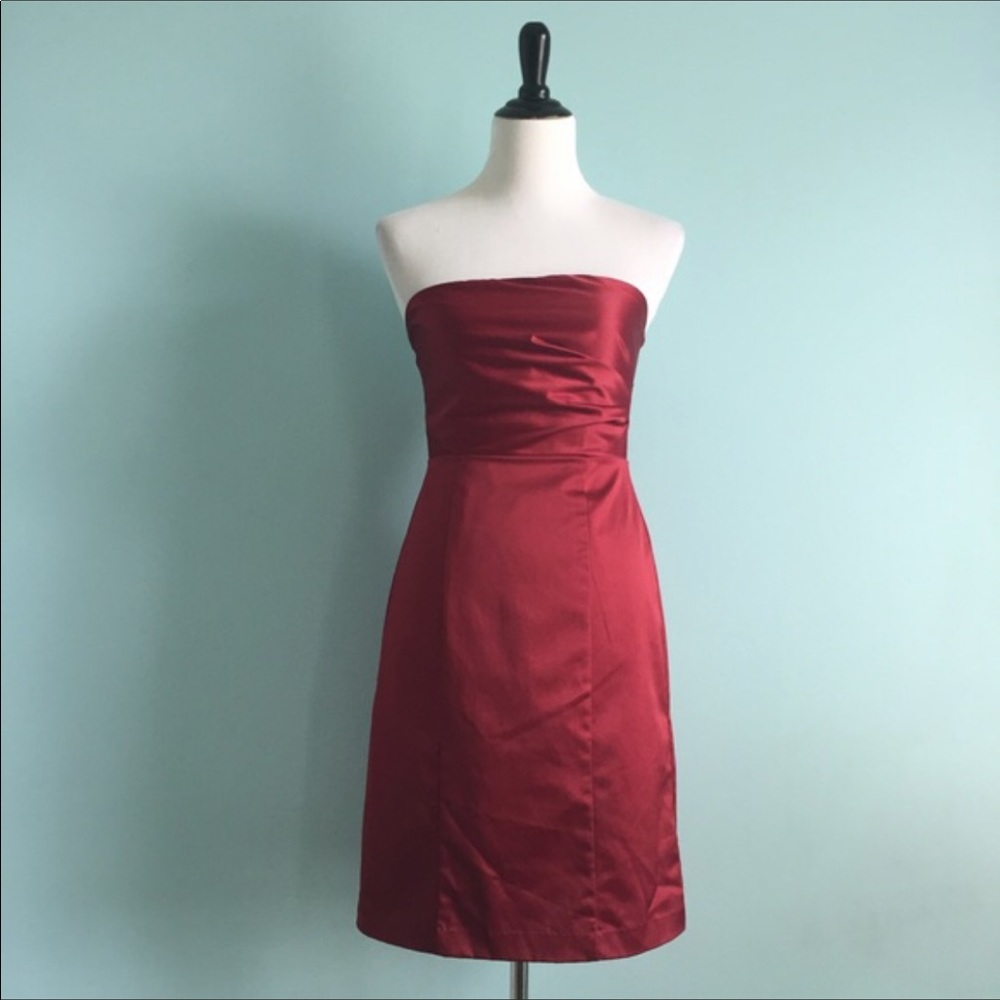 Stunning Limited strapless cocktail dress 💃